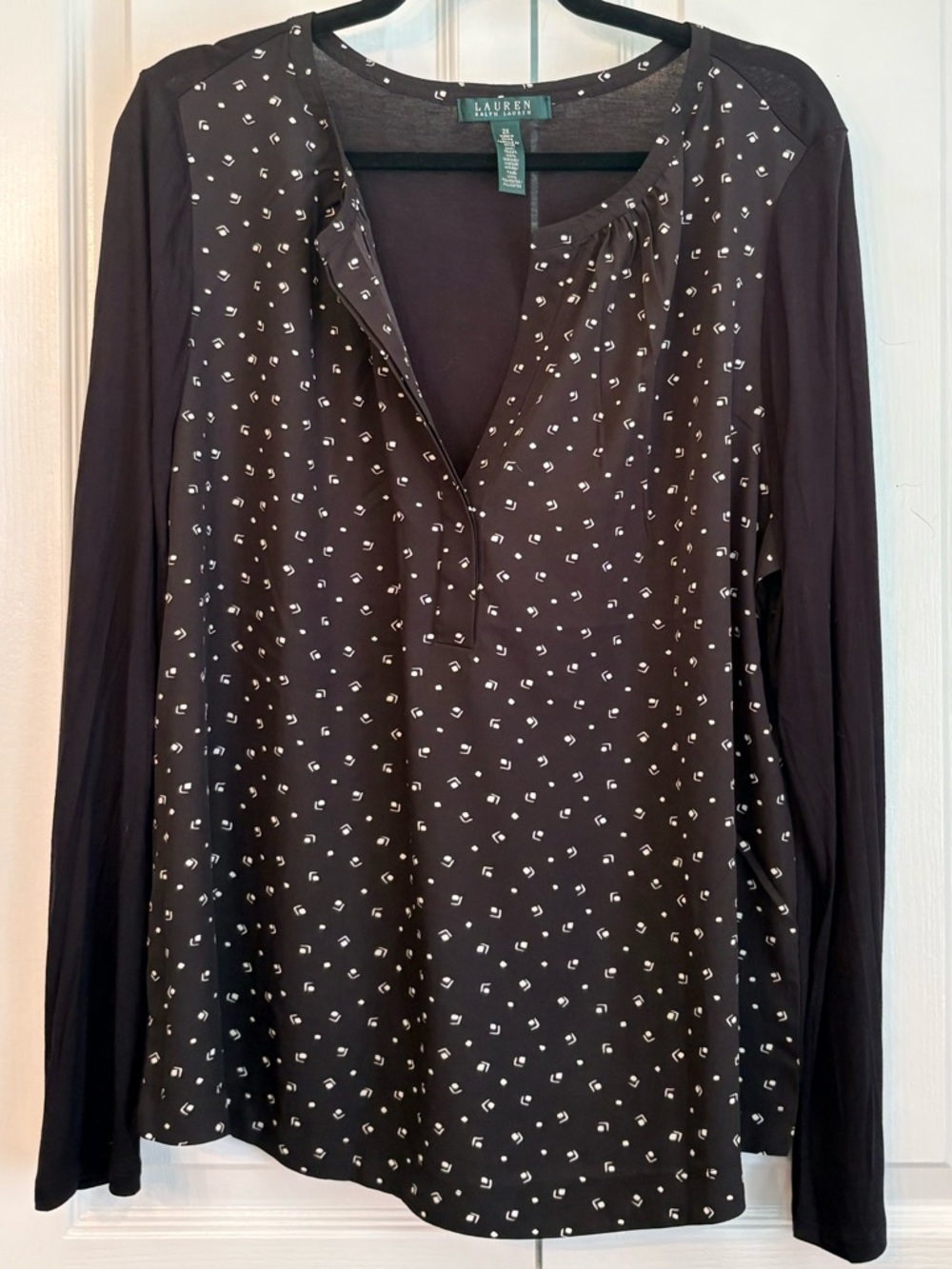 Lauren Ralph Lauren Black Long Sleeve Printed Blouse, size 2XL
